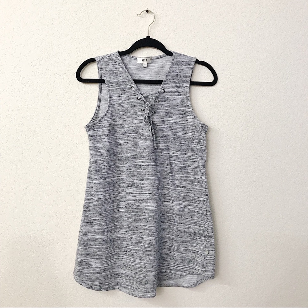 NYTT Gray and White Lace Up Sleeveless Dress